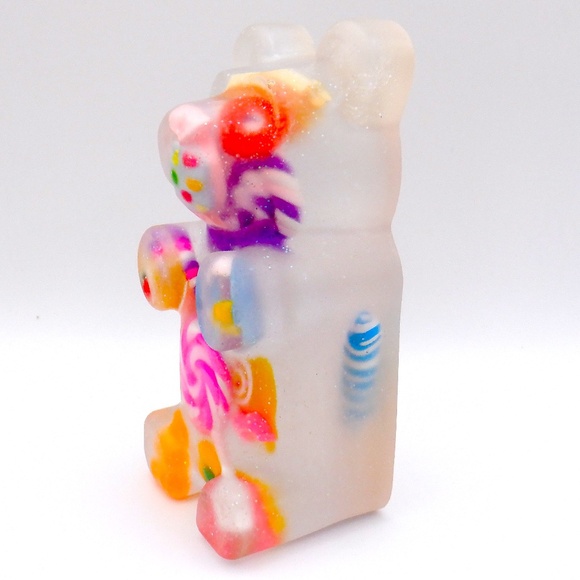 Jumbo Resin Gummy Bear & Base Lamp - Picture 7 of 15
